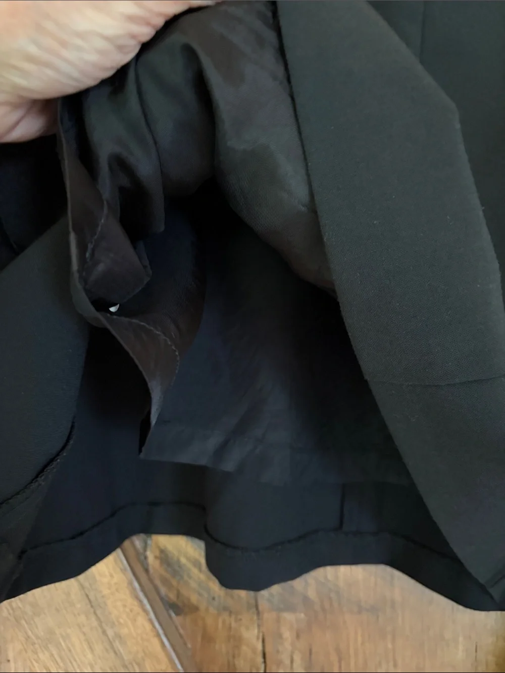 Trina Turk Size 2 Black A-Line Skirt